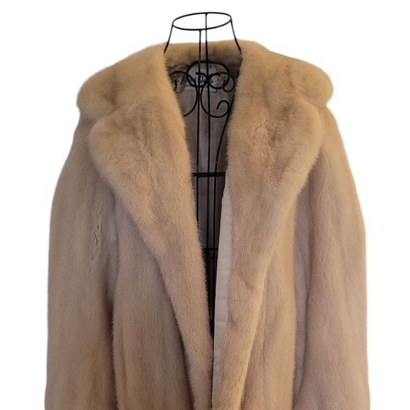 Miller & Rhoads Jackets & Blazers - Miller & Rhoads Vintage Tourmaline Mink Fur Coat Women's